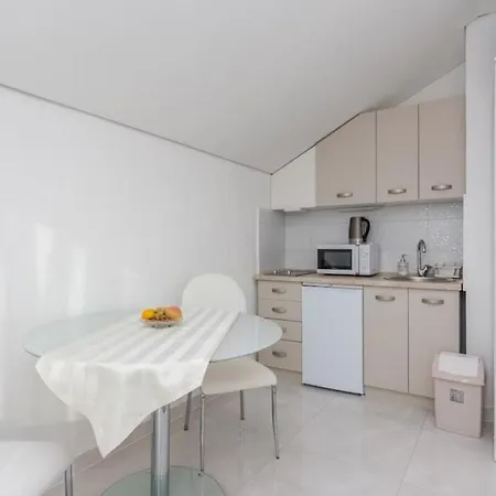 With A Swimming Pool - By Ta Leut Tourist Agency Apartment